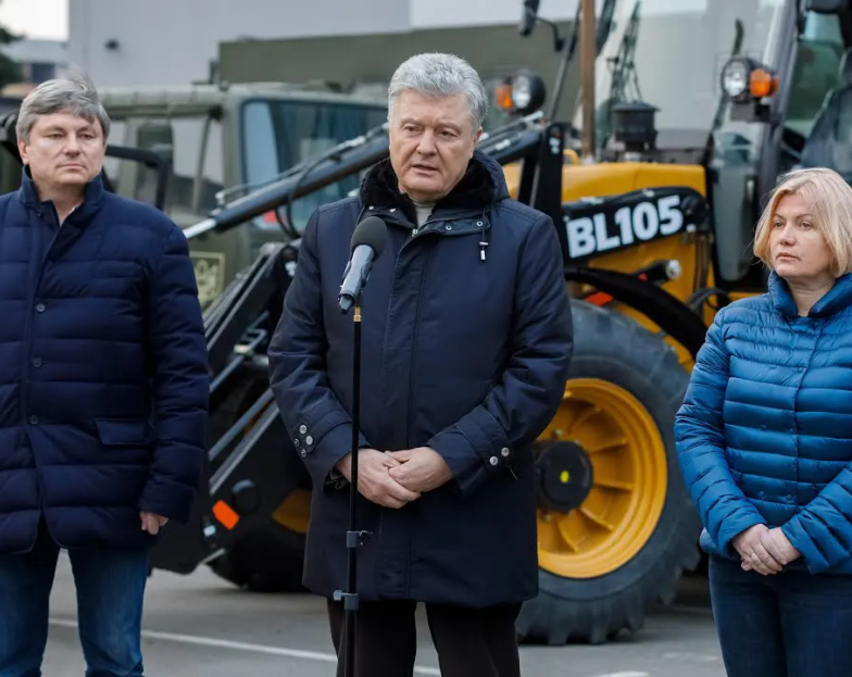 Екскаватори-навантажувачі TDC BL105 завжди у нагоді! Екскаватори-навантажувачі TDC BL105 завжди у нагоді!