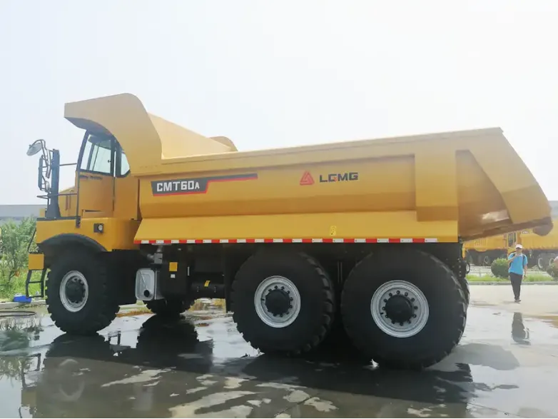 Кар'єрний самоскид LGMG CМТ60A 6x6 | Спецтехніка фото №2